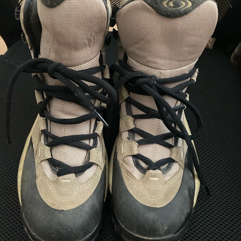 Salomon hiking boots